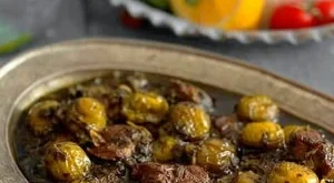 خورشت گوجه سبز