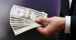 اولین فوتبالیست میلیاردر دنیا معرفی شد | مسی نصف این ثروت را هم ندارد!