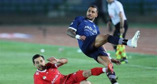 فقط یک سؤال از بازیکن پرسپولیس؛ بعد از این همه سال، همین را هم متوجه نشدی!؟