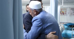 دردناک ترین تصویر از صابر کاظمی و پدرش در آی سی یو | جمله غم انگیز پدر صابر