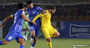 لطیفی: این بازیکن کارایی لازم را ندارد | بازیکنانT استقلال را به حاشیه نبرید