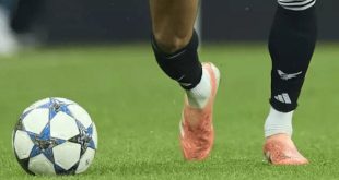 تصاویر دیده نشده از اسطوره فوتبال در کنار همسرش