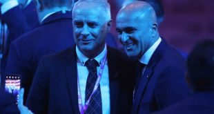 کری خوانی سرمربی نیوزلند برای تیم ملی ایران