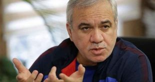 قفل کردن در اتاق مدیرعامل استقلال برای خرید بازیکن جدید + ویدئو