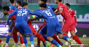 پرسپولیس شانس چهارم قهرمانی در لیگ است | رامین رضاییان را باید در دربی بازی می‌دادند