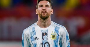 پرده‌برداری از مجسمه عظیم مسی در کلکته + ویدئو